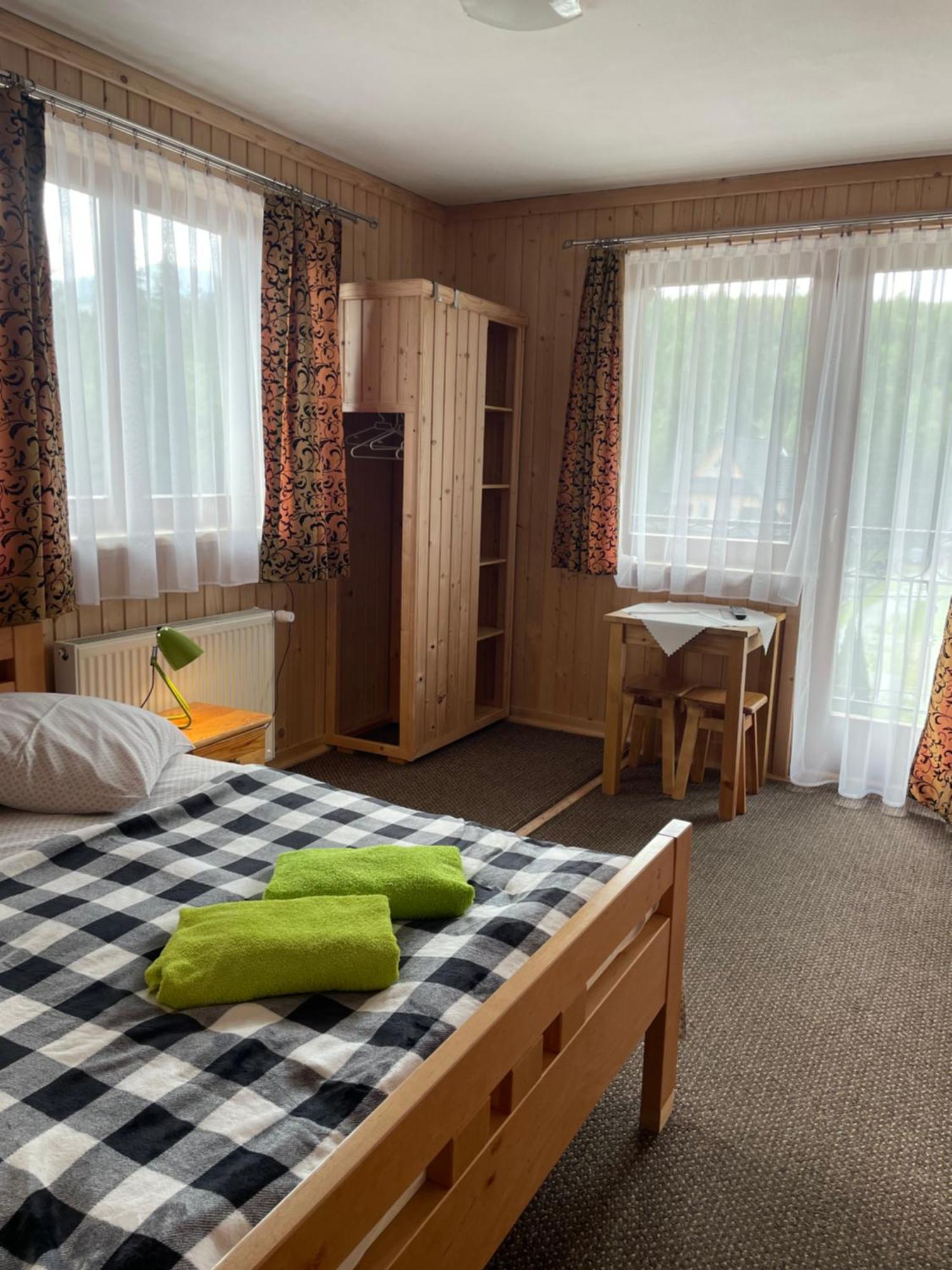 U Wajdy Apartment Ciche Małe Екстериор снимка